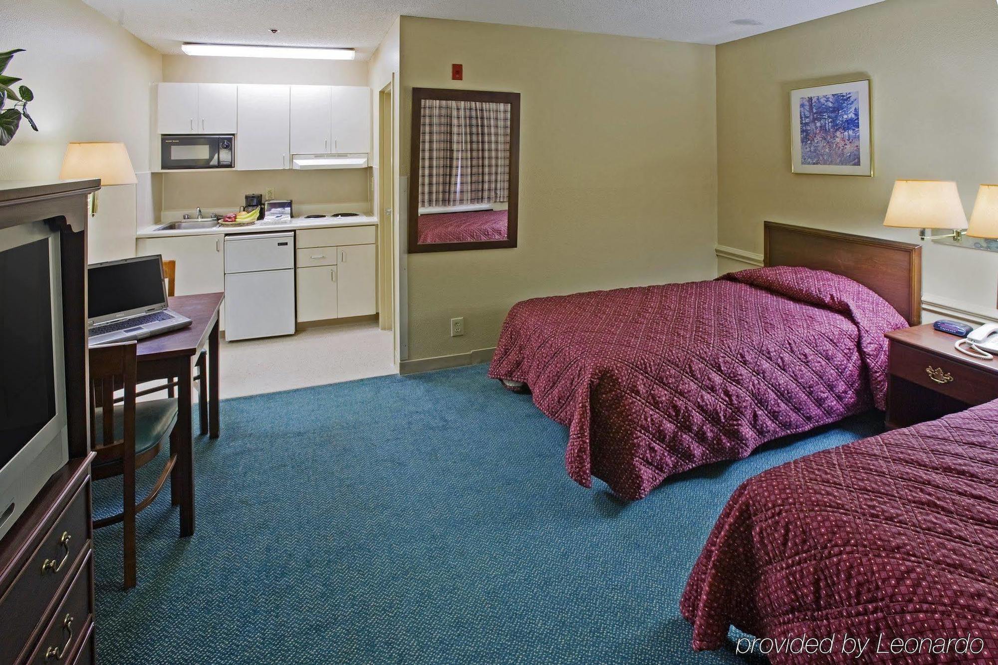 Hometowne Studios By Red Roof Spartanburg - Asheville Highway Southern Shops Экстерьер фото